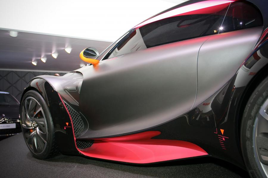  Citroen SURVOLT Concept 2010 года  (фото 31 из 146)